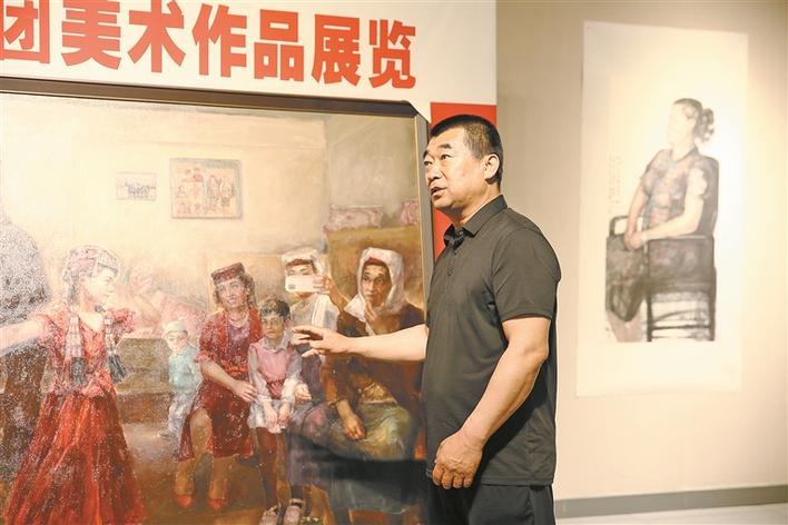秦建新:用精品佳作讲好兵团故事