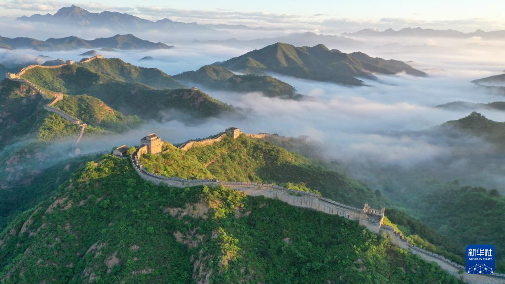 河北:长城云海 壮美如画