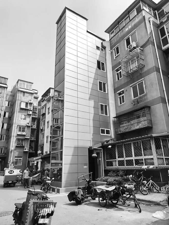 老楼加装电梯"趴窝",费用从哪出