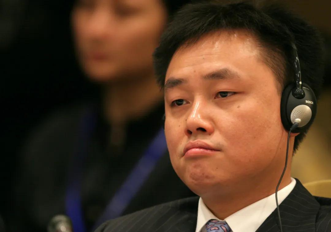 欠债65亿 黄光裕还端着首富的架子