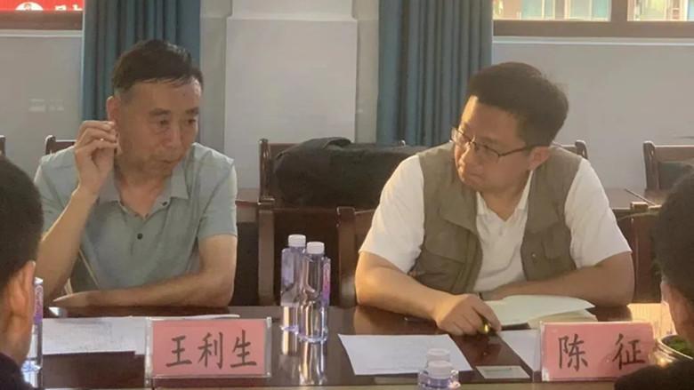 调研组组长王利生对全椒县江海小学在科学教育方面取得的成绩予以了