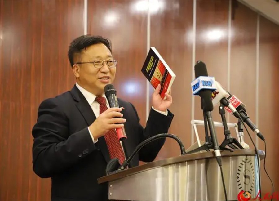 新华社4月10日发布消息,中央人民政府决定,任命崔建春为外交部驻香港