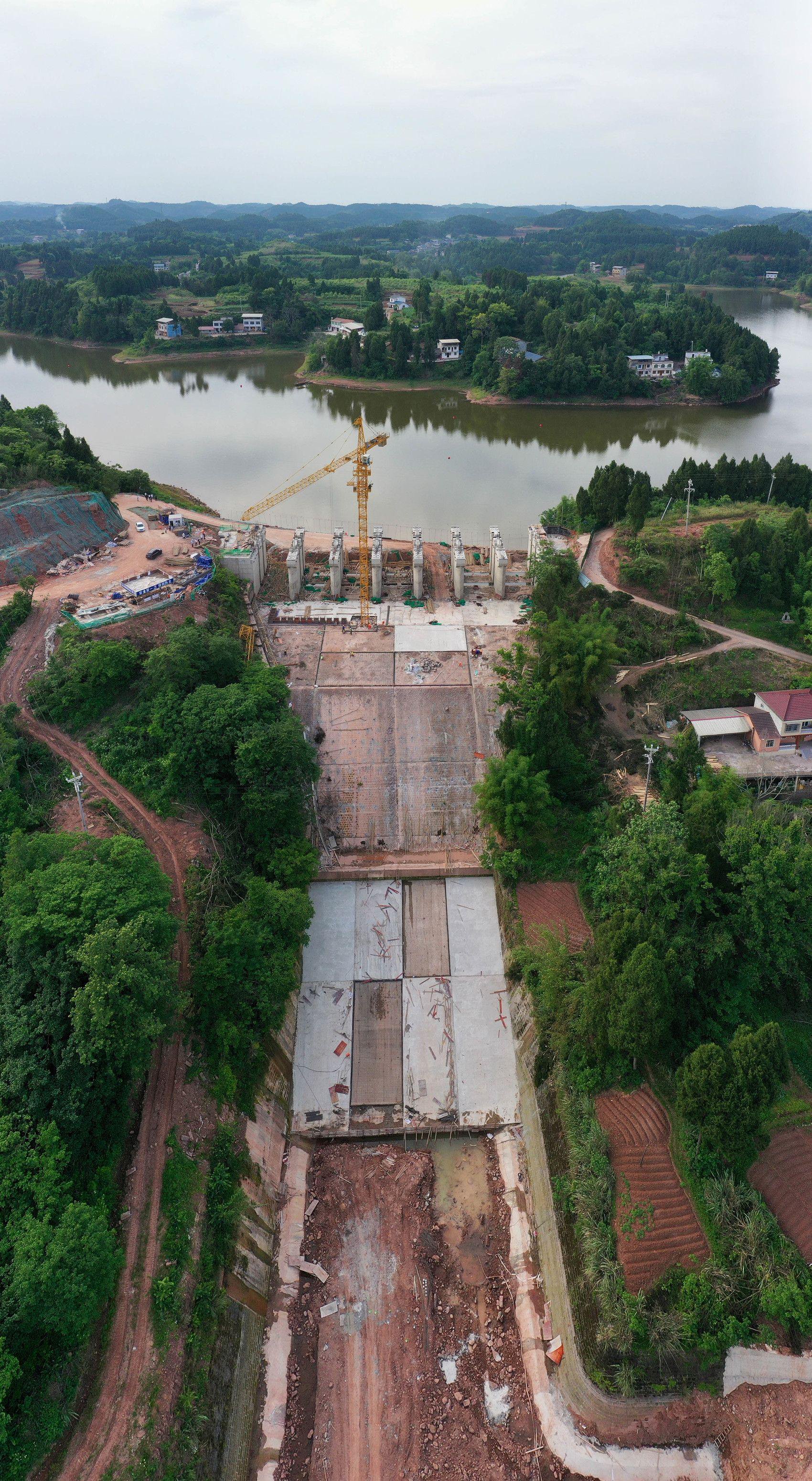遂宁市安居区白马镇麻子滩水库除险加固工程现场.遂宁观察 刘作鹏 摄