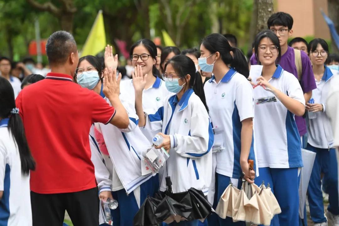 今年阳江高考报名人数超2万人