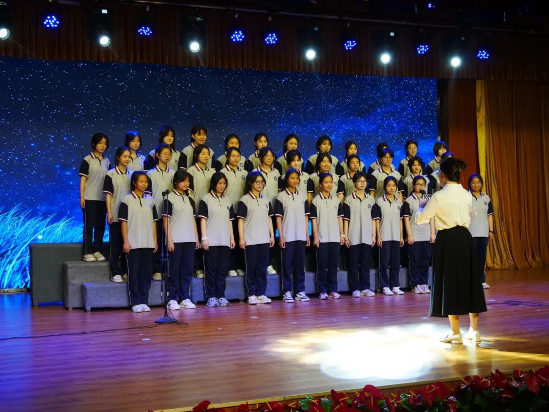 西安市育才中学举行2024年红五月艺术节合唱比赛