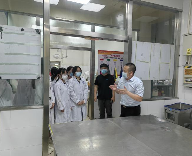 濮阳医专开启学生监督食堂模式