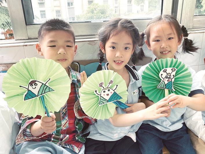 贾桂花 王呈 摄影报道海量资讯,精准解读,尽在新浪财经app