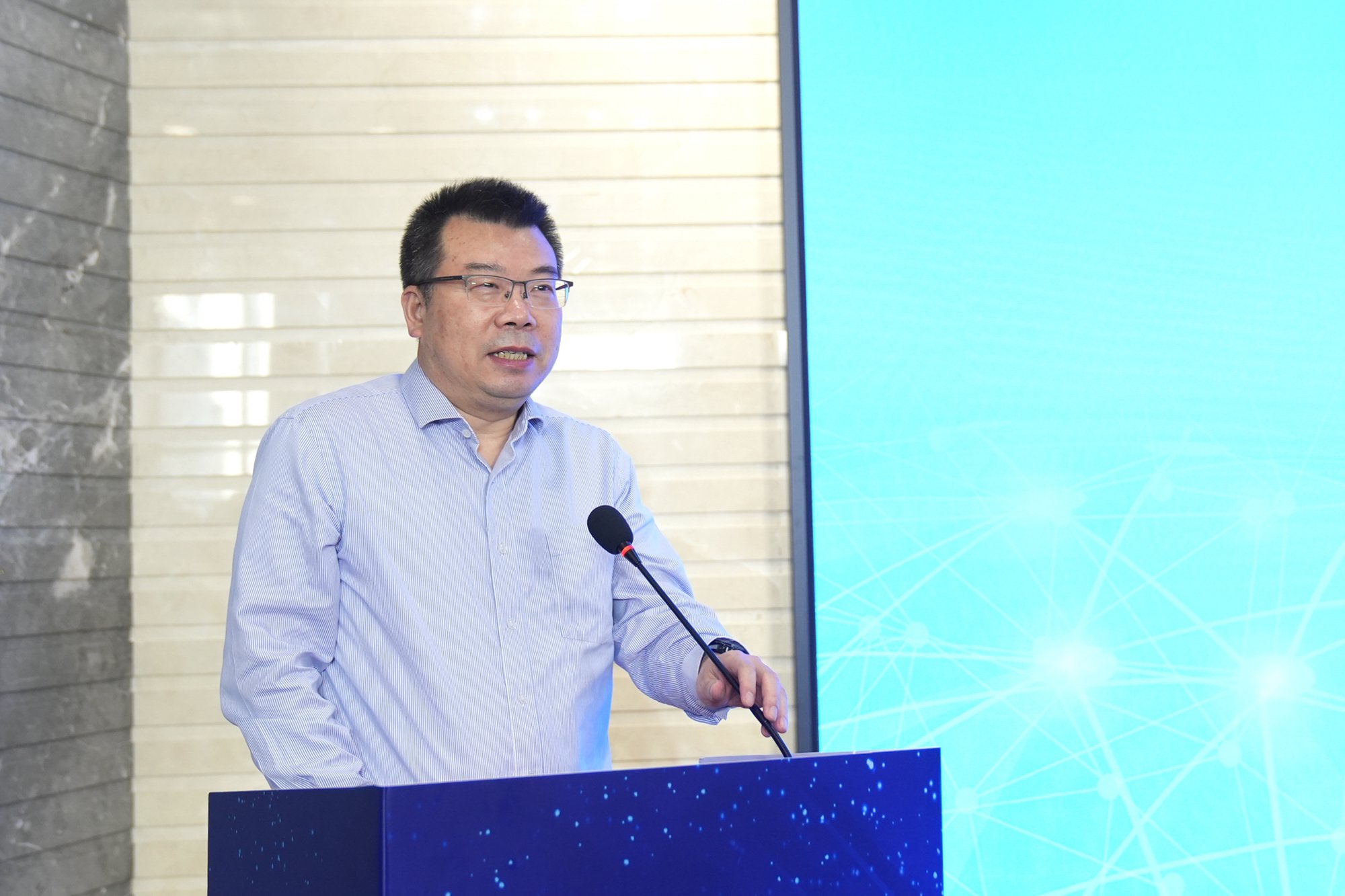 上海市野生动物疫源疫病研究院在华东师大揭牌成立