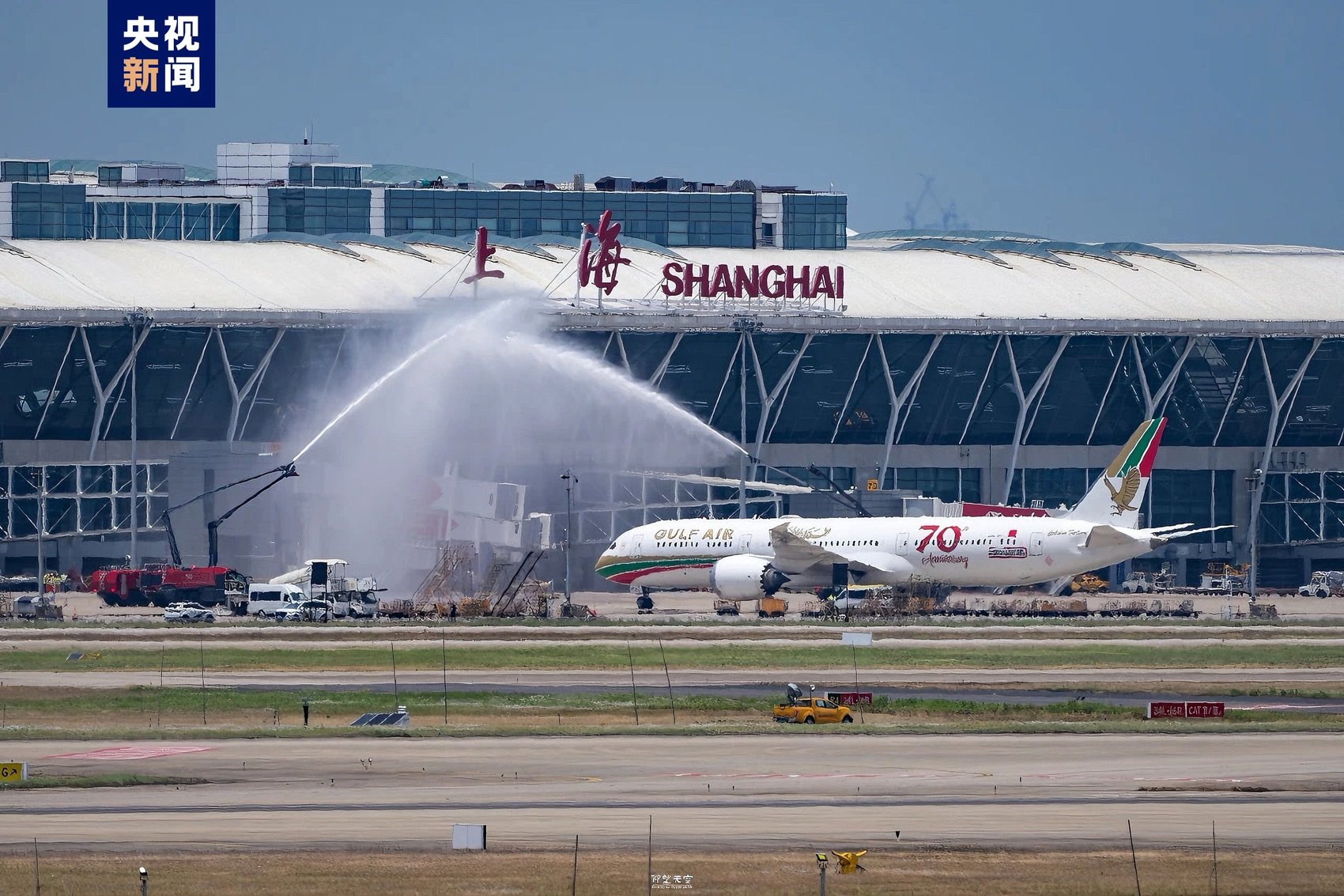 巴林海湾航空执飞gf124航班,从巴林首都麦纳麦飞抵上海浦东国际机场