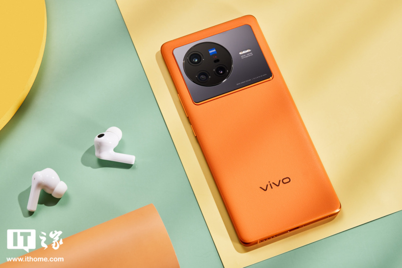 vivo X80 系列手机获推 OriginOS 4 14.2.6.1：相机直出水印、AI 差旅助手