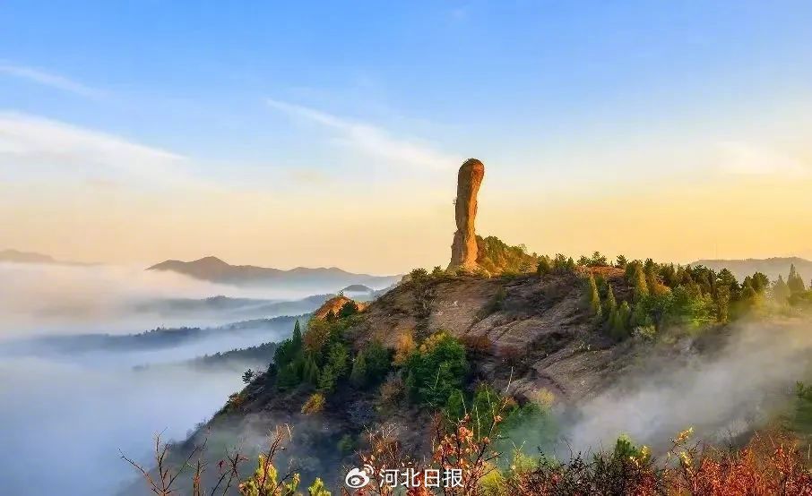 6 长寿山长寿山因山上有大量的"寿"字书法而得名,其中不乏书法大家的