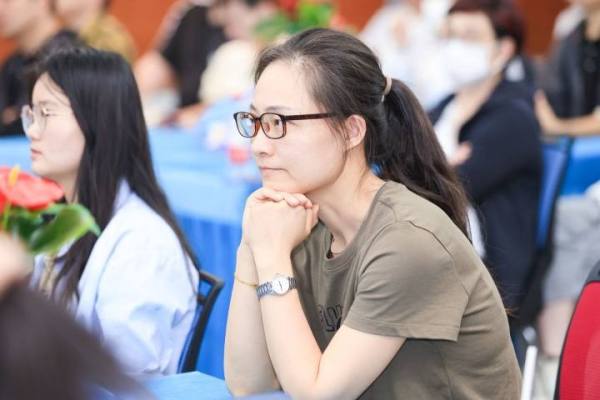 这个关于太空神秘信号的研究或许会改变人类的宇宙观|宇宙|冯毅|FAST_新浪科技_新浪网