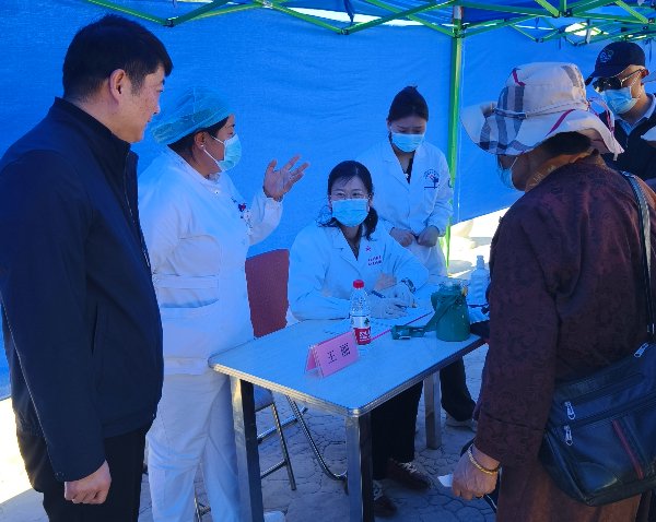 5月27日至31日,上海市卫生健康委副主任虞涛带队,上海20家三甲医院30
