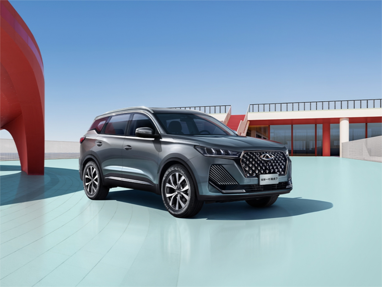 外观和内饰没有太大变化,新增超星银车企,全系车型升级为米其林r18