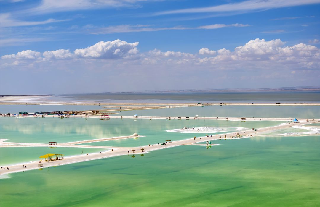 察尔汗盐湖美景