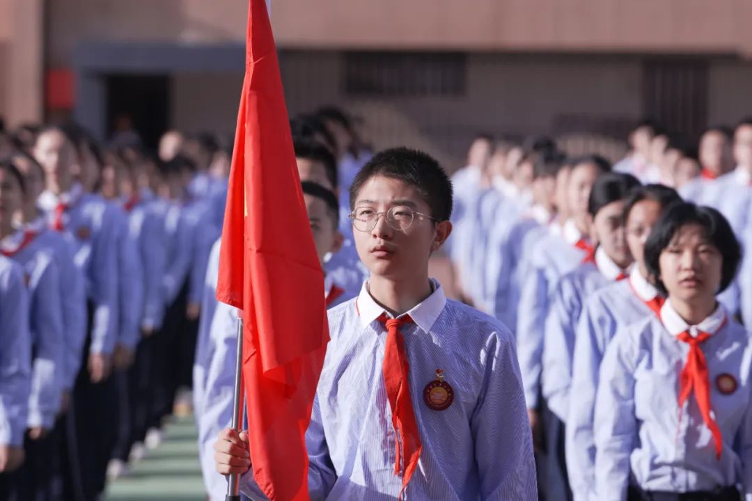 西安市第三中学举行初2025届离队入团仪式