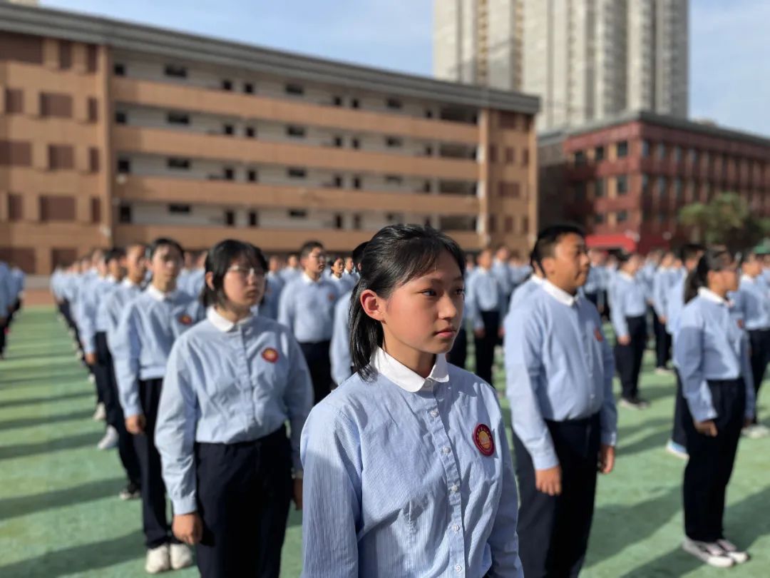 西安市第三中学举行初2025届离队入团仪式