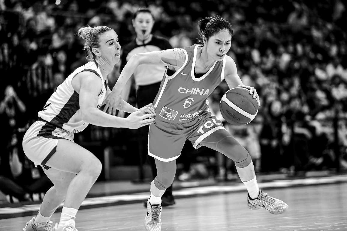 女子三大球同日出战无胜绩