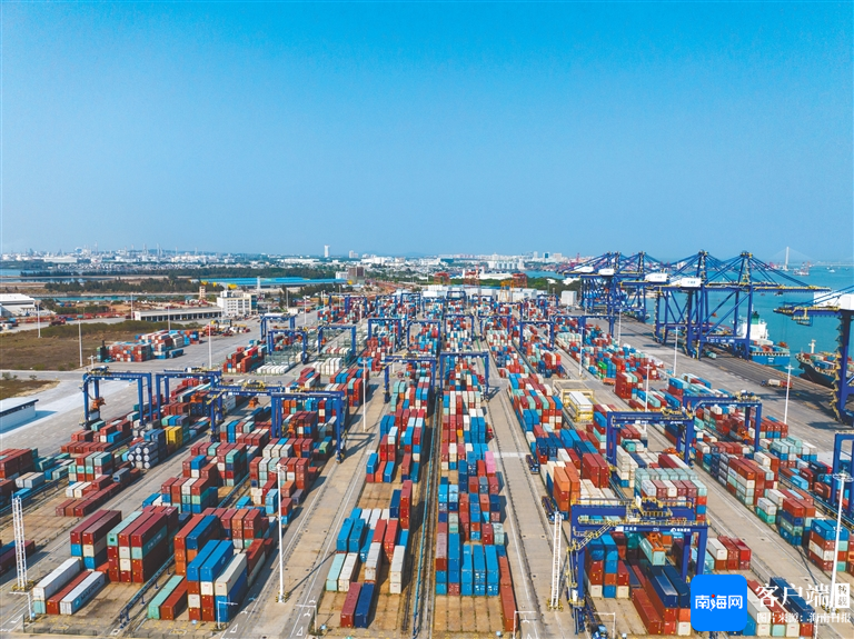 海南全力推动自贸港建设成型起势,谱写中国式现代化海南篇章