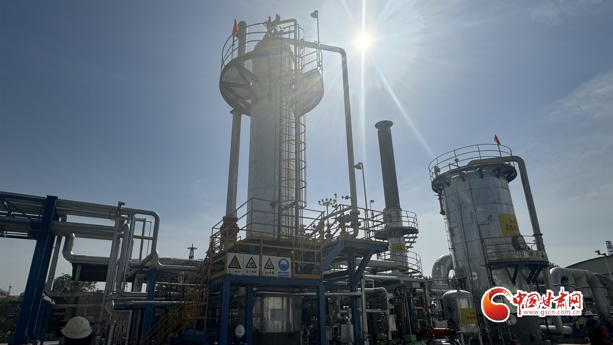 中国石油兰州石化公司是集炼油,化工,装备制造,工程建设,检维修为一体