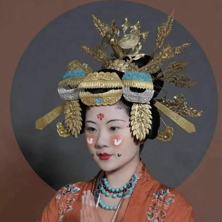 晚唐妆容复原图|图源:参考资料[2]