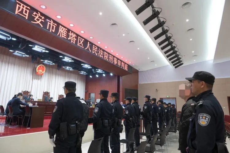 西安一恶势力集团夜间"碰瓷"酒驾司机,半年敲诈作案33起