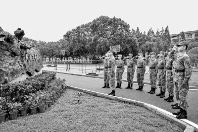 学深悟透新时代政治建军方略|中国_新浪财经_新浪网