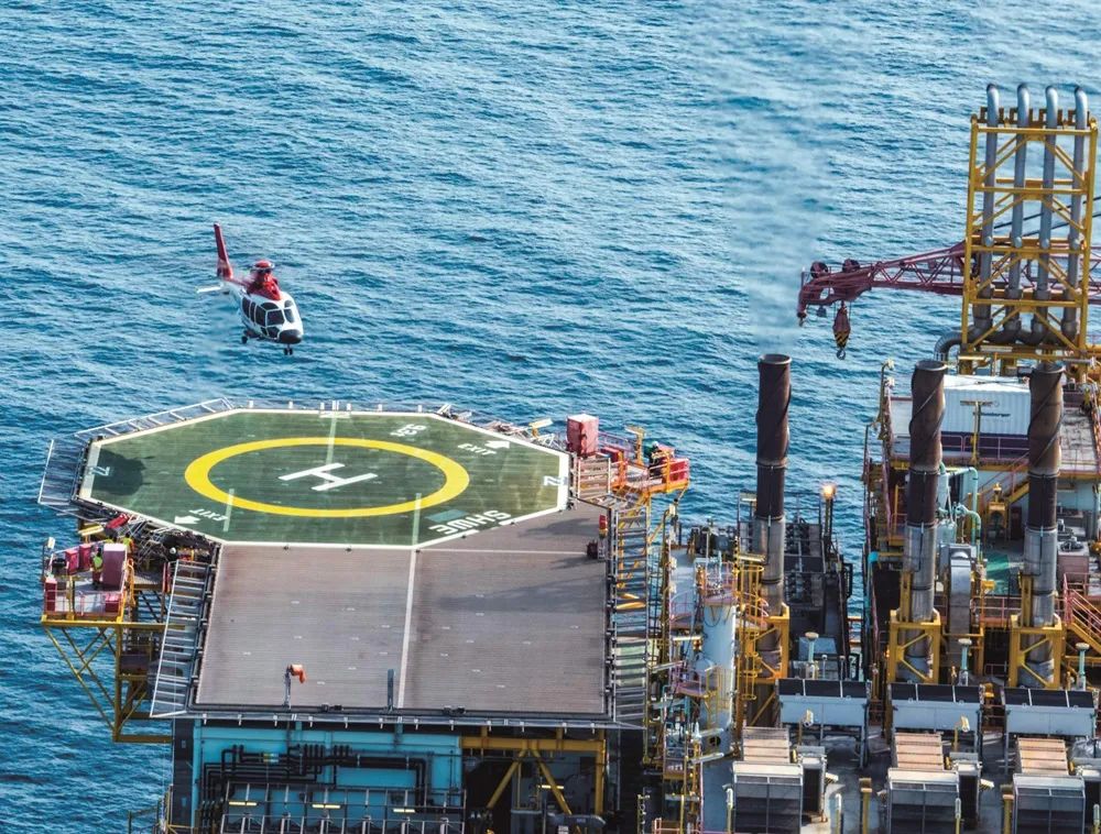 中信海直海上石油直升机飞行服务.图/受访者提供