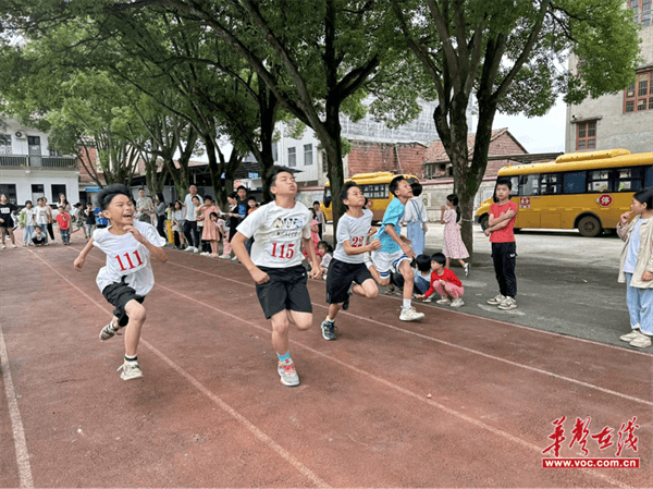 嘉禾县嘉禾矿学校开展了"童心逐梦·强国有我"六一活动.