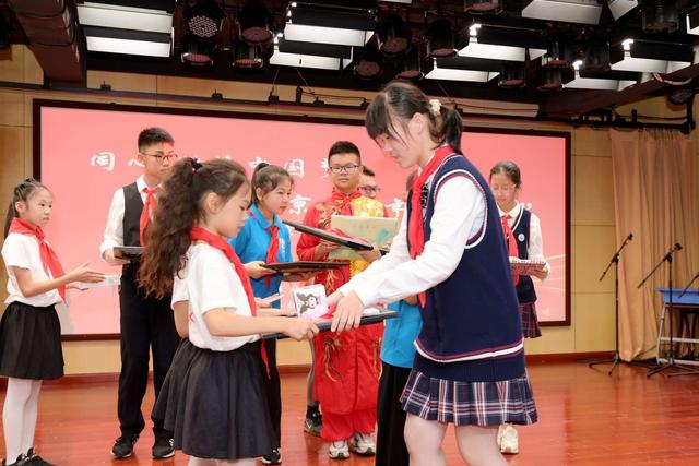 同心共筑中国梦 京沪少儿庆"六一"