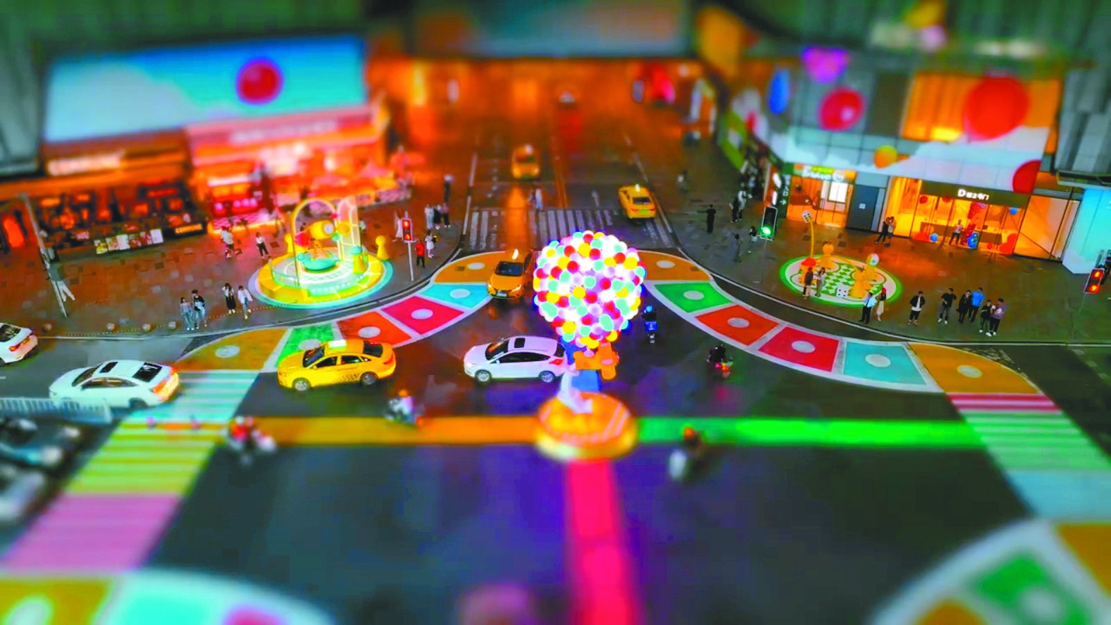 通俗地说,就是拍摄一个迷你世界.