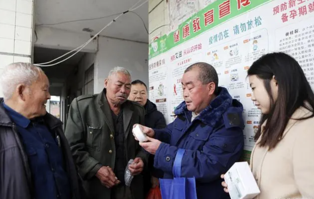 随着村主任村书记职务"一肩挑"制度的逐步建立,相关村干部的工资待遇