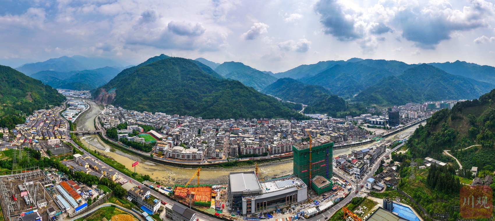 黄刚 摄四川在线记者 李婷 雅安观察 黄刚近日,记者在宝兴县灵关滨河