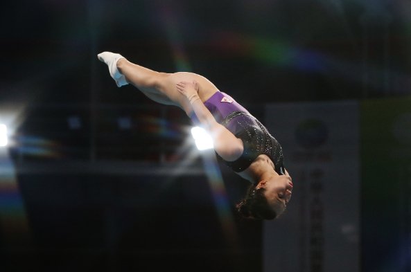 挑战强敌 朱雪莹要跳得更高