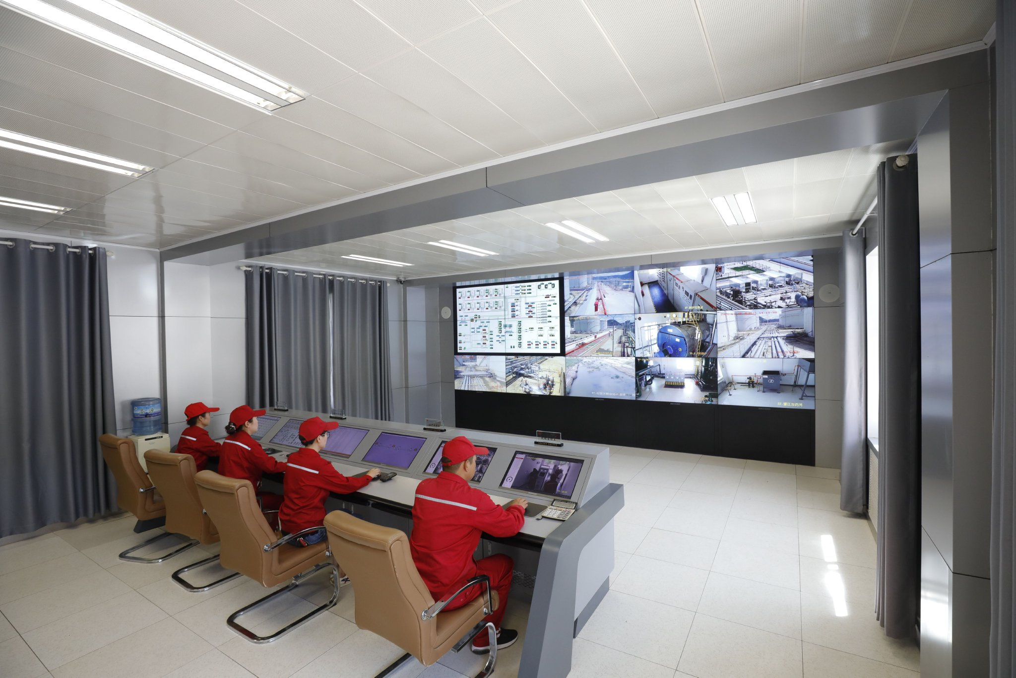 实现公司,厂,队站三级联动的网络体系,覆盖钻井,采油,集输,注水,用电