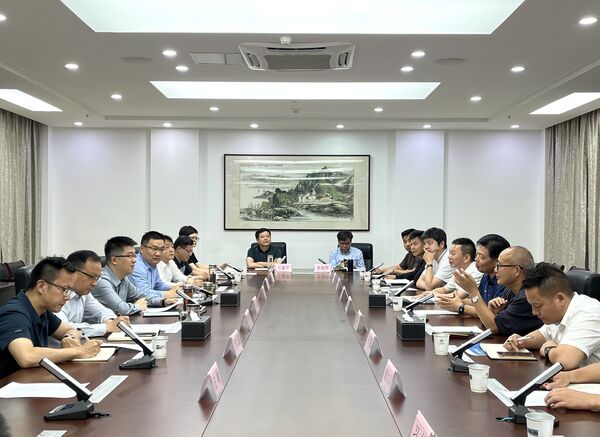 推动文旅体产业深度融合发展 何毅与陈笑然一行举行工