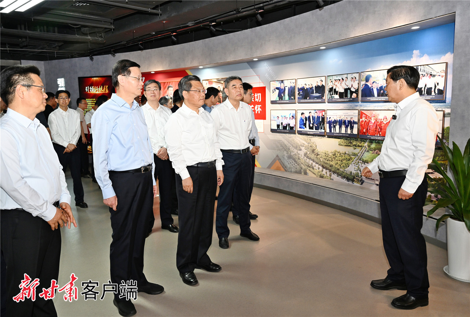 6月2日至4日,省委副书记,省长任振鹤率省政府代表团在江苏学习考察.
