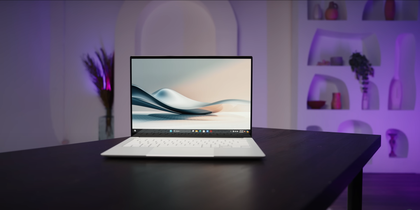 英特尔 lunar lake   全新模具,华硕展出新款灵耀 zenbook s 14