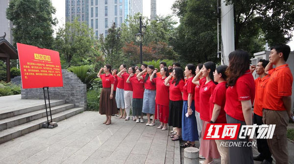 长沙商贸旅游职院:让校门口"标志碑"里的红色故事"活"起来