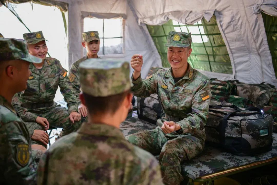 "精神剑锋"常磨常新,火箭军某旅在破立之间培育战斗精神