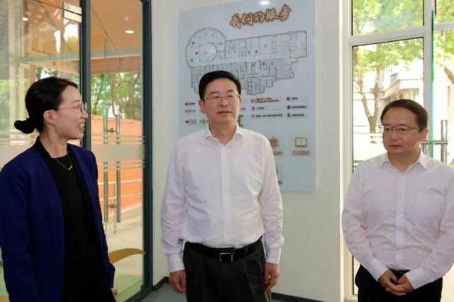 区委书记于勇调研临汾路街道