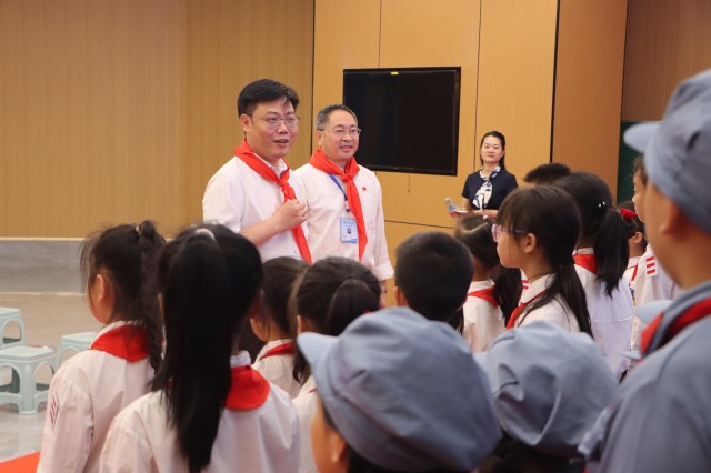 岳塘区区委领导到长郡湘潭高新实验小学调研|湘潭市_新浪财经_新浪网