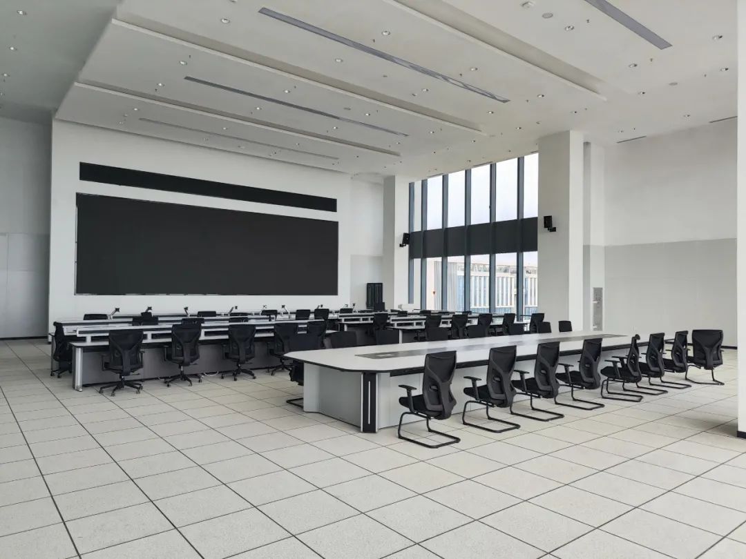 海上无人装备指挥大厅▲地面测控站卫星接收天线值得一提的是,该