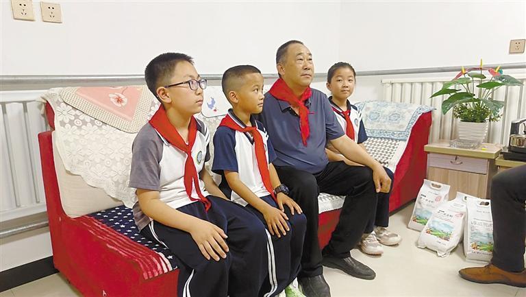 老少同心跟党走 携手奋进新征程|三河市_新浪财经_新浪网