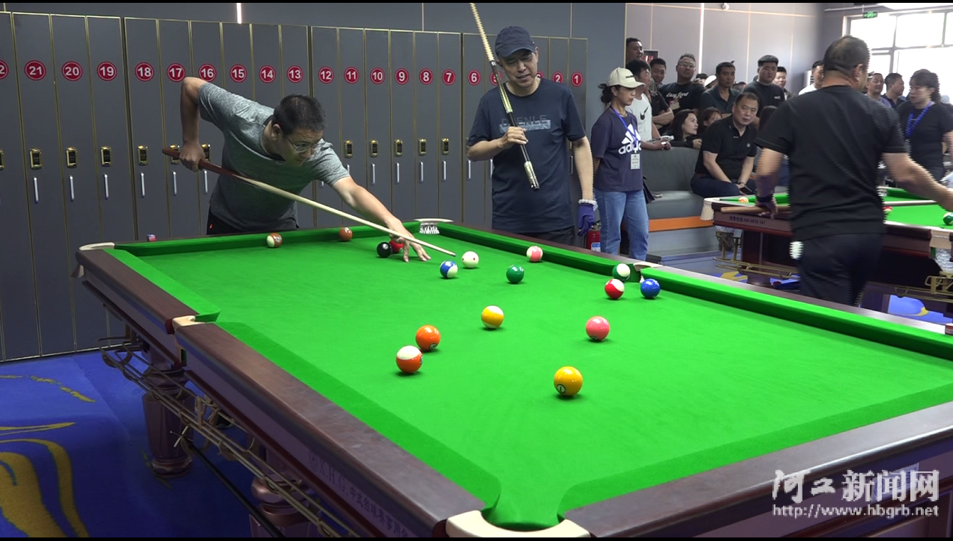 卢龙县举办"中国梦·劳动美"职工台球赛