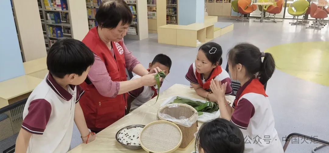 江苏省无锡市惠山区堰桥街道寺头社区关工委联合天一第三实验小学以"