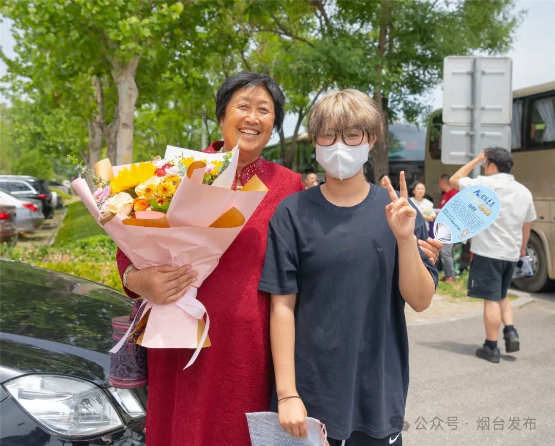 2024高考首日,现场直击