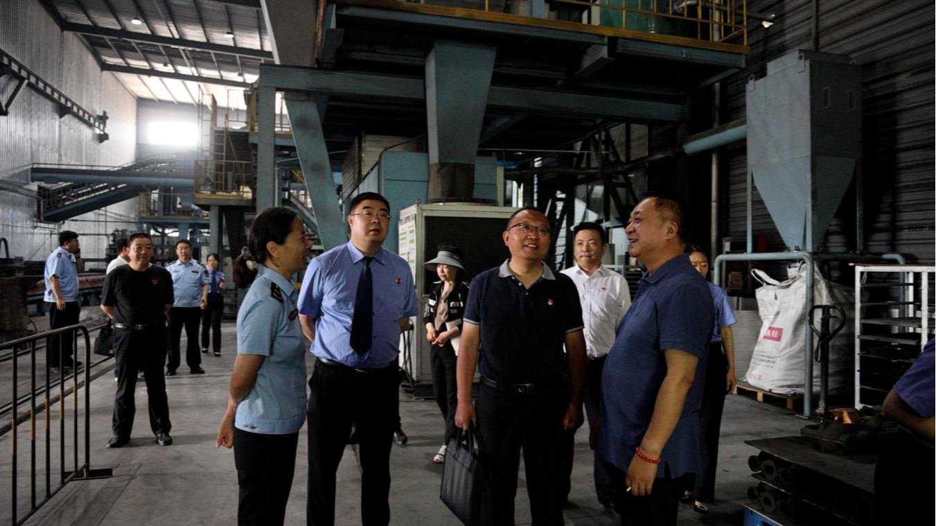 南通海门开展"与爱同行,共赴生态环境之约"暨"红课启航"活动