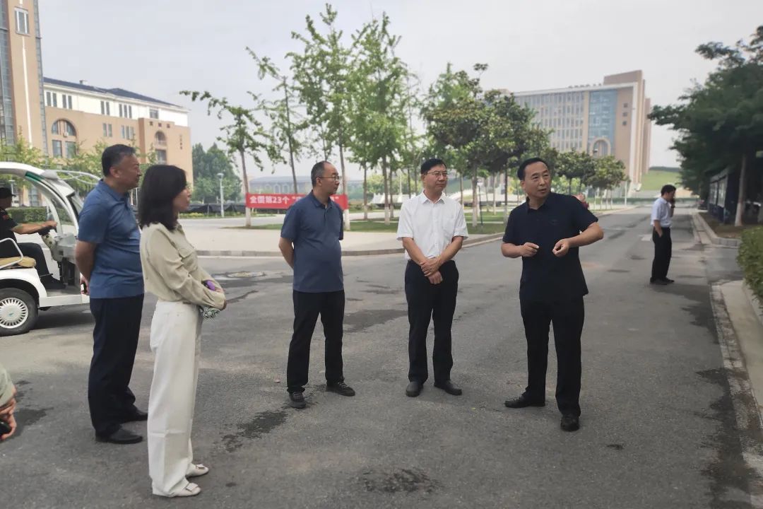 李铁军对濮阳医专的办学理念,办学目标,办学特色以及近年发展取得的