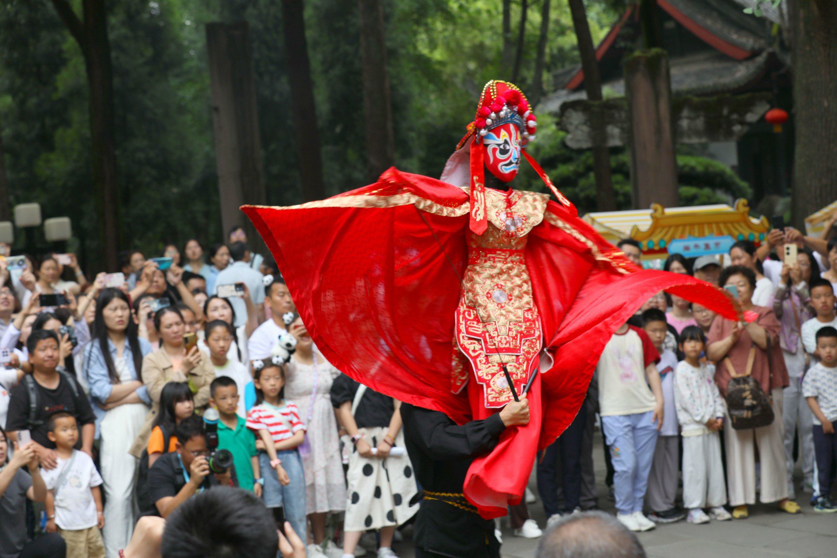 武侯祠博物馆开展的非遗展演活动。